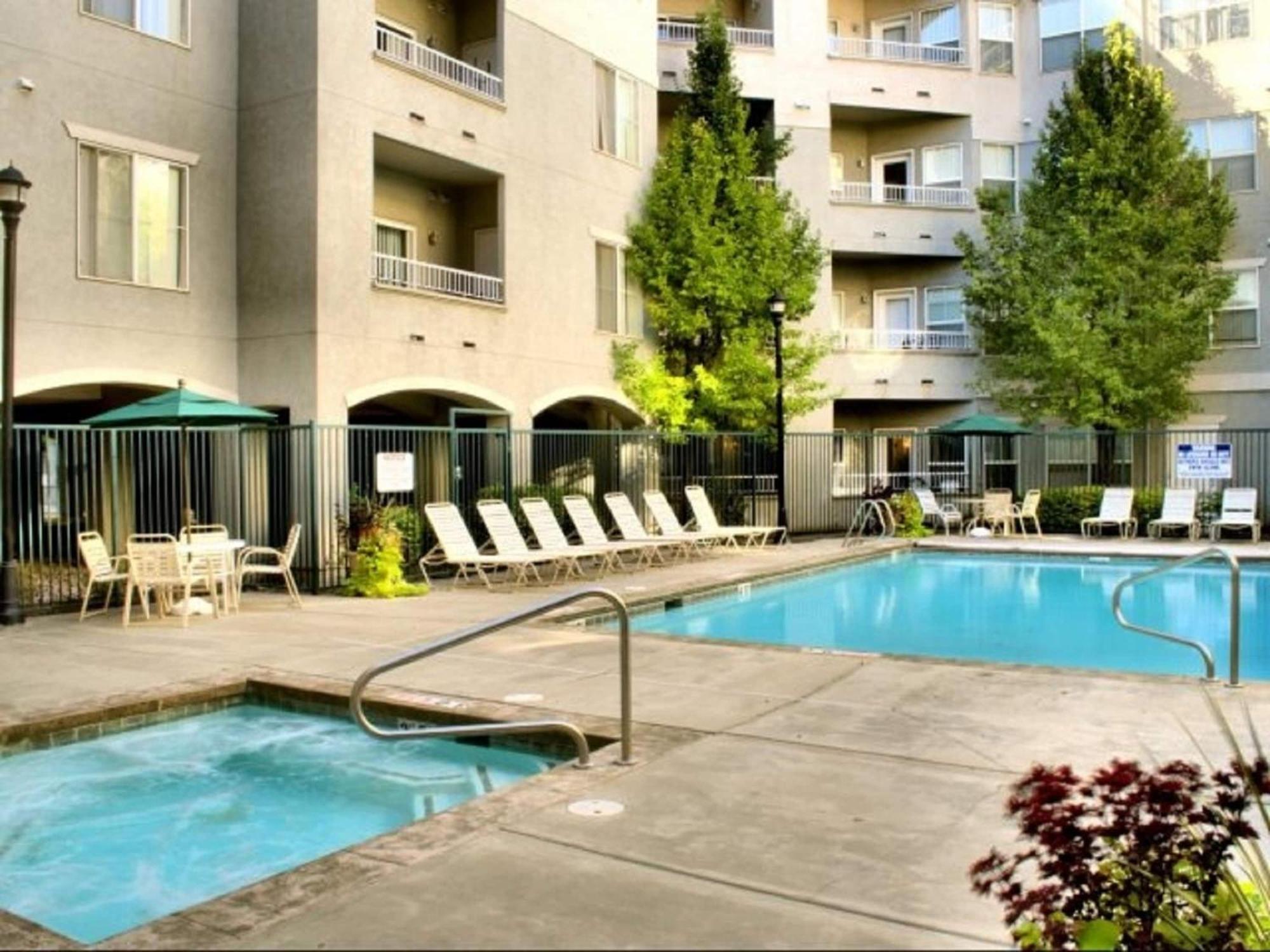 Deluxe Downtown Condo Close To Everything! Salt Lake City Luaran gambar